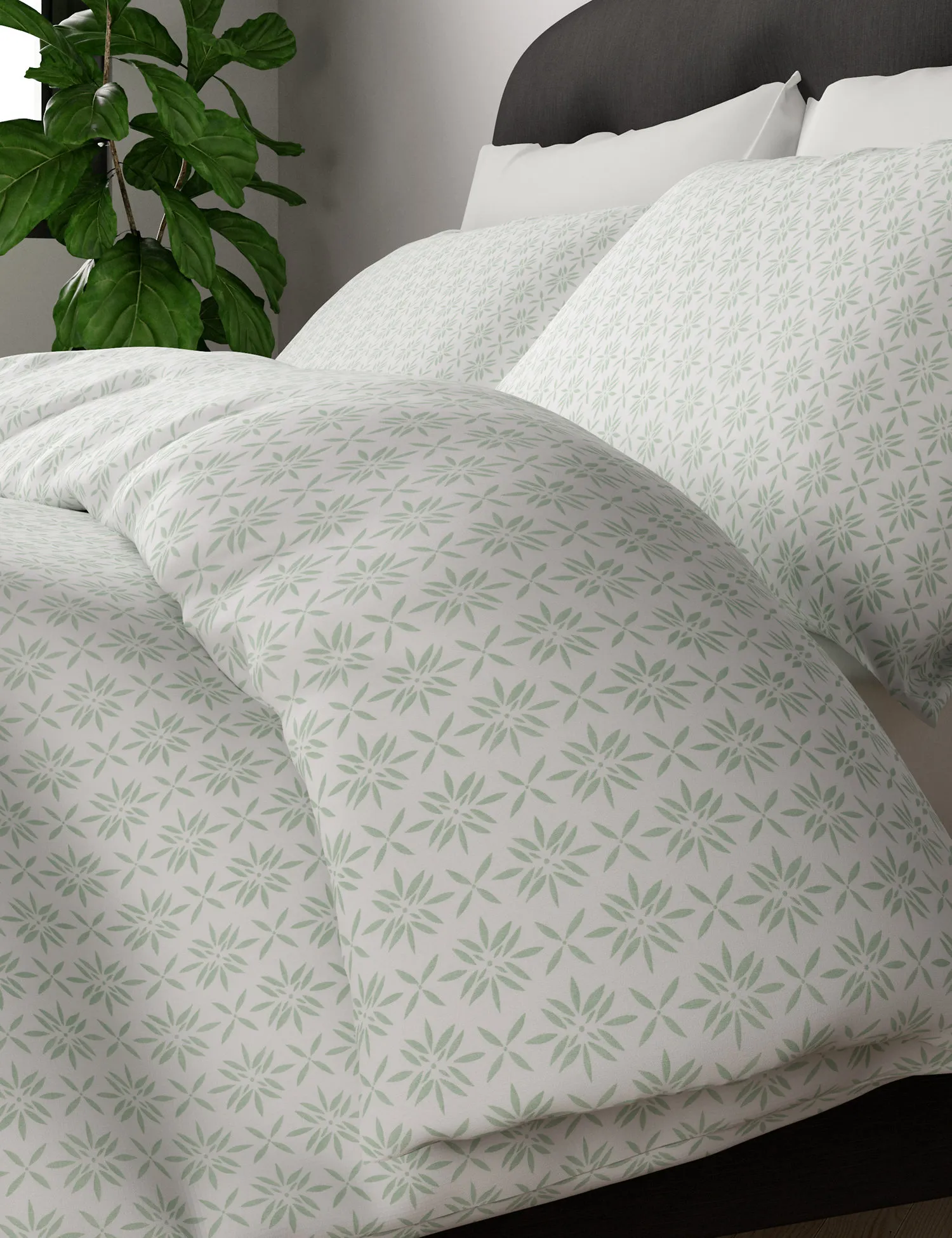 M&S Elena Geometric Bedding Set