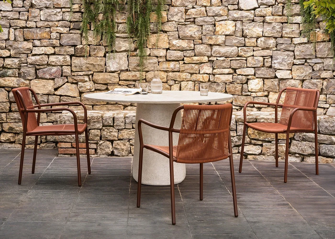 Vincent Sheppard Mistral Round Dining Table 130cm 4