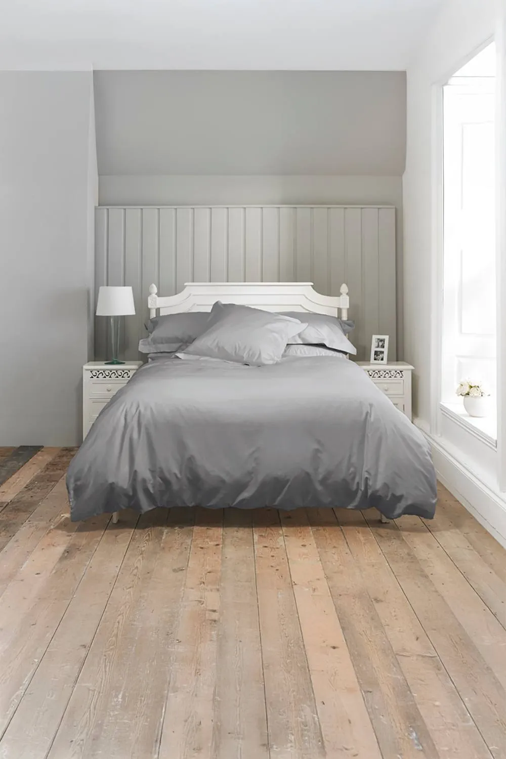 The Lyndon Company Deluxe 400 Thread Count 100% Cotton Fitted Sheet in Grey