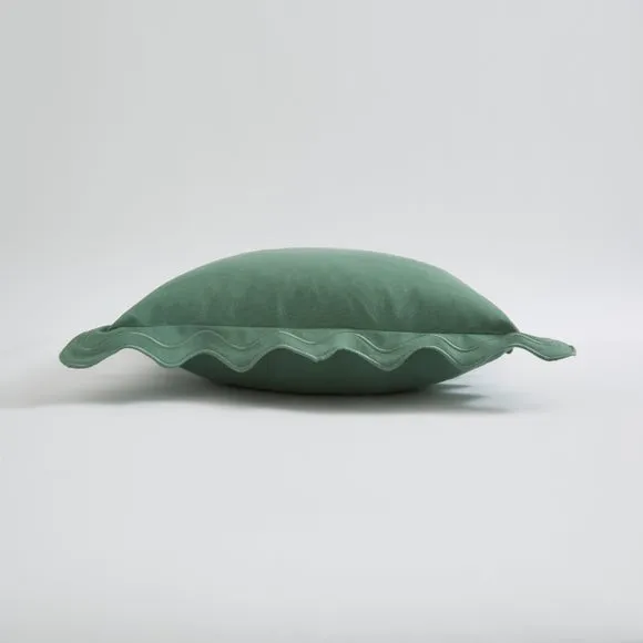 Scalloped Edge Square Cushion 4