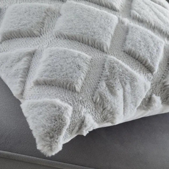 Catherine Lansfield Cosy Diamond Cushion 3