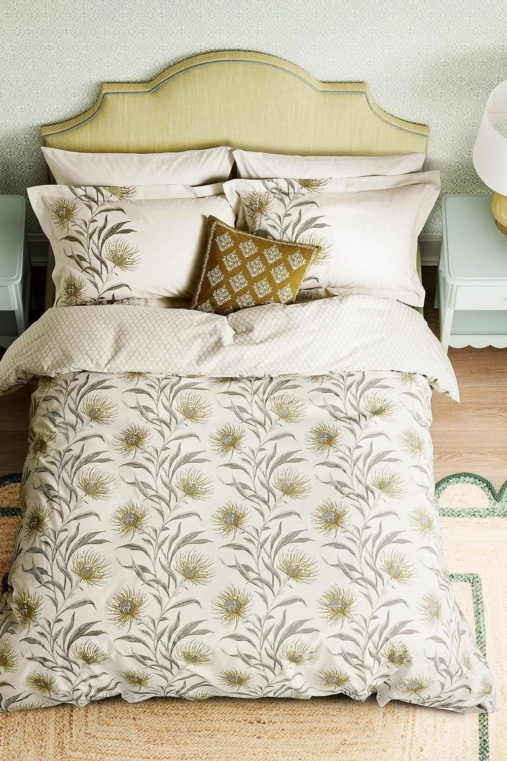 Sanderson 'Catherinae' Cotton Duvet Cover Set in Cream 3