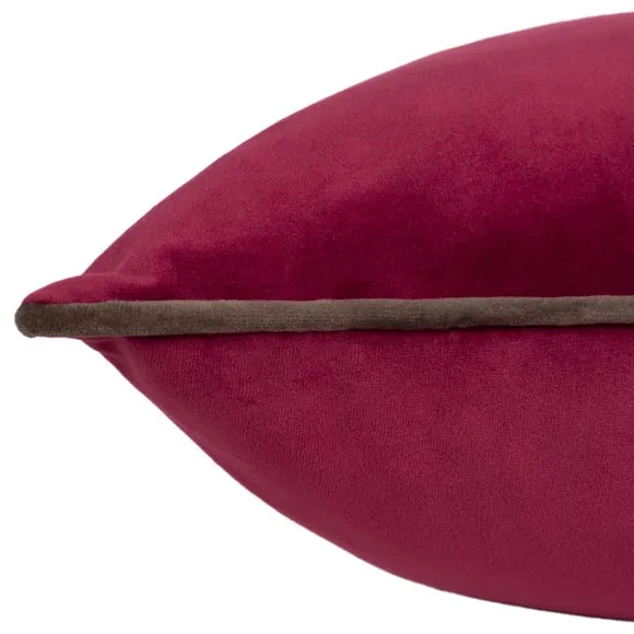 Furn. Square Cushion 4