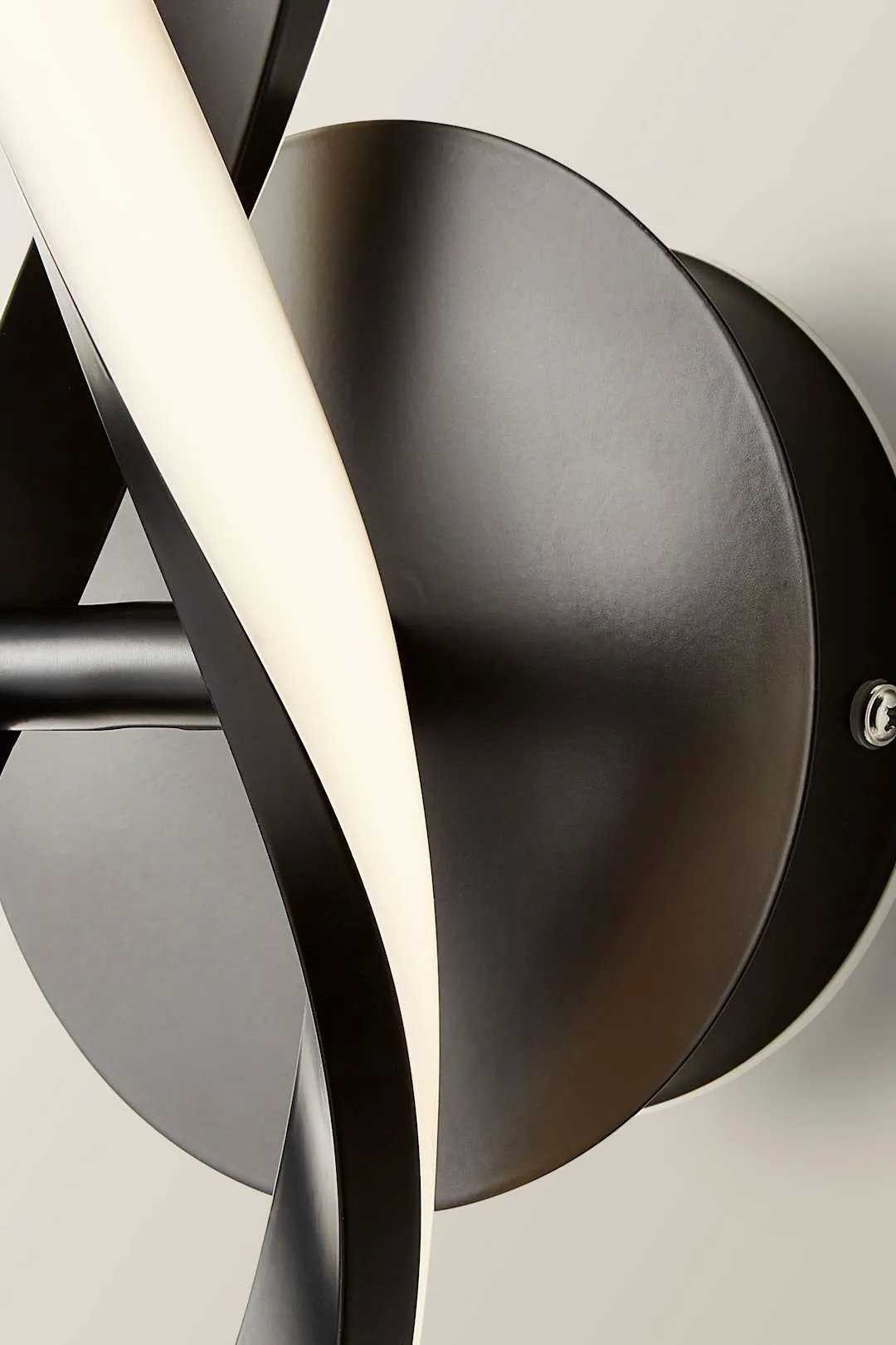 ValueLights Infinity Matte Black Double Twist IP44 Integrated LED Wall Light 5