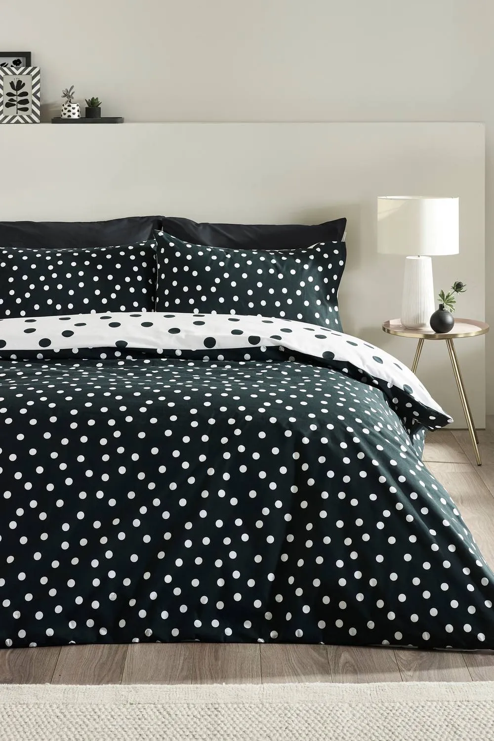 Catherine Lansfield 'Polka Dot' Reversible Duvet Cover Set in Black 2