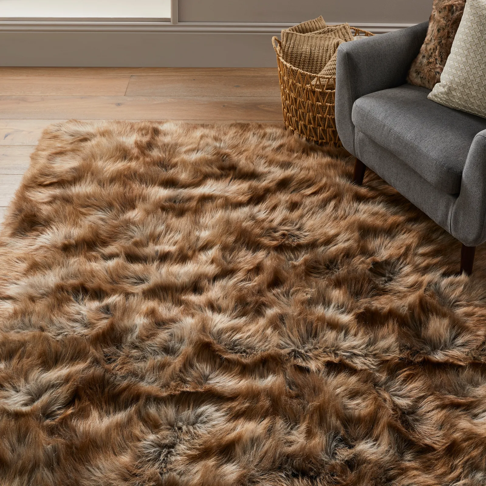 Siberia Faux Sheepskin Rug Siberia Brown