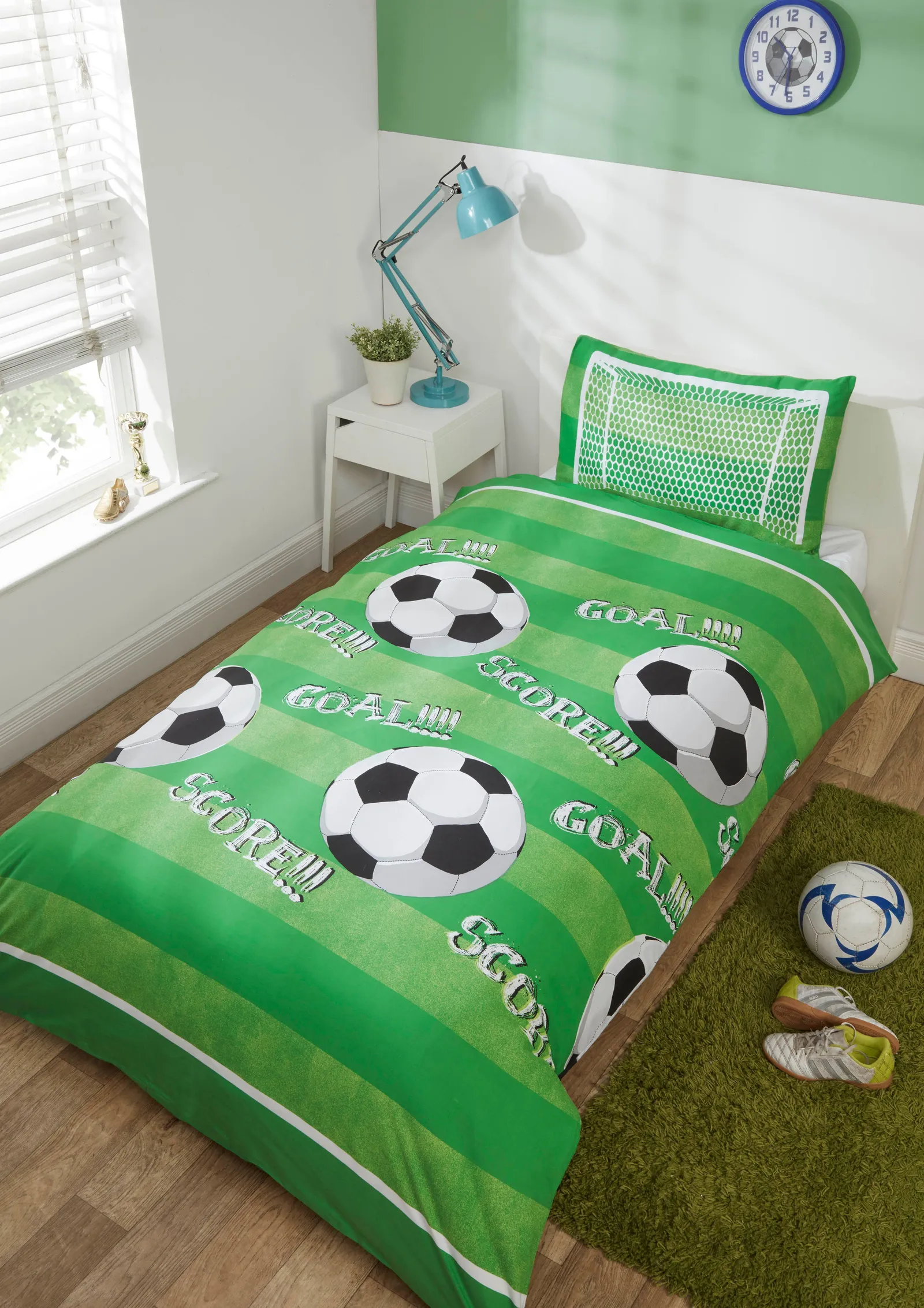Rapport Home Goal Polycotton Duvet with Pillowcase in Bright Green