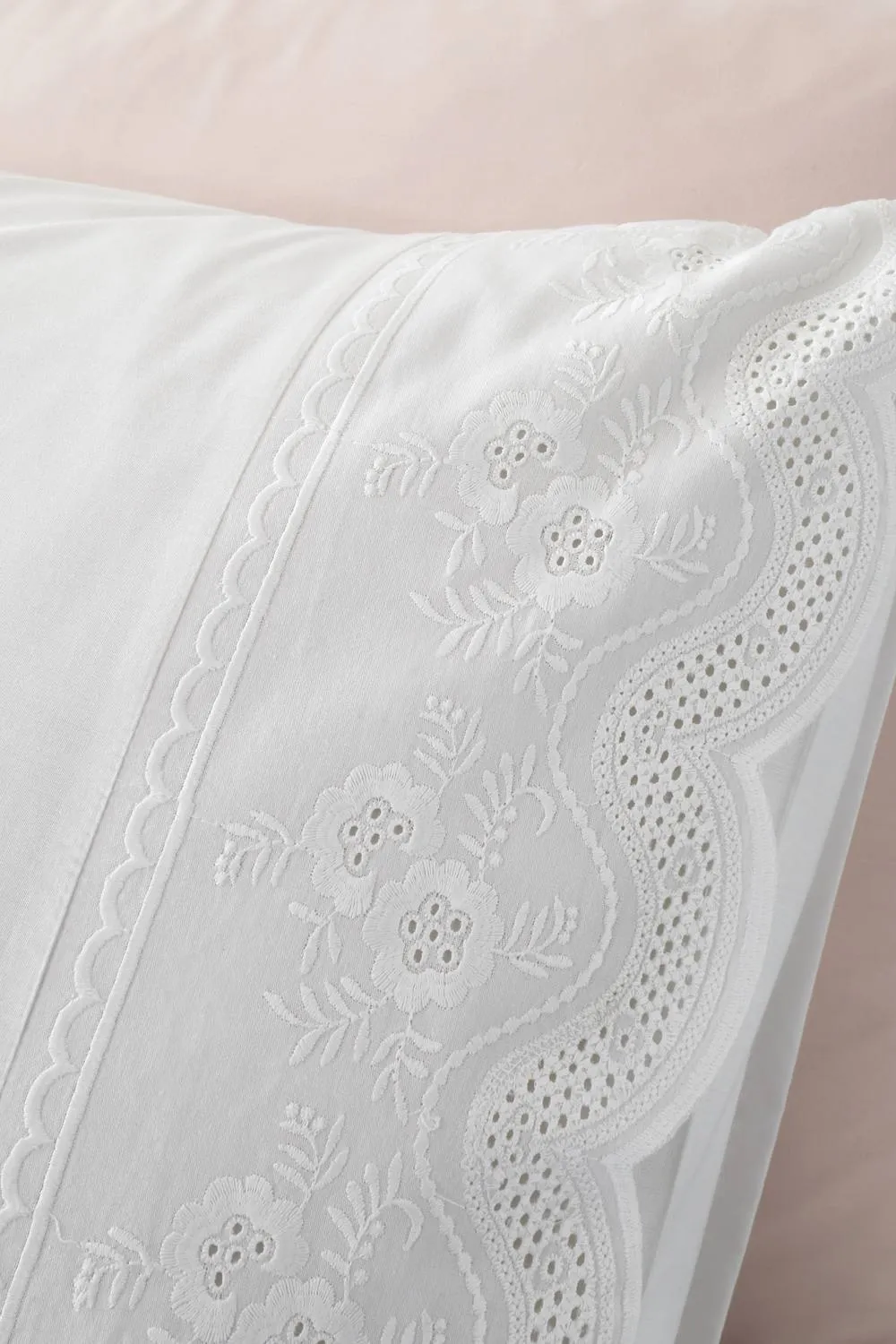 Bianca 'Elise Lace' 200 Thread Count Cotton Duvet Cover Set in White 3