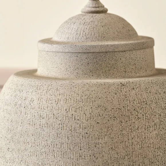Raj Hammered Metal Urn Vase with Lid 2