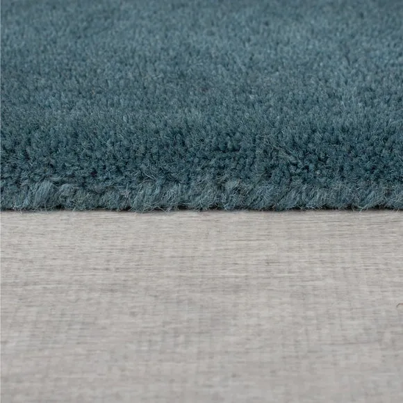 Shuffle Shaped Wool Rug 3