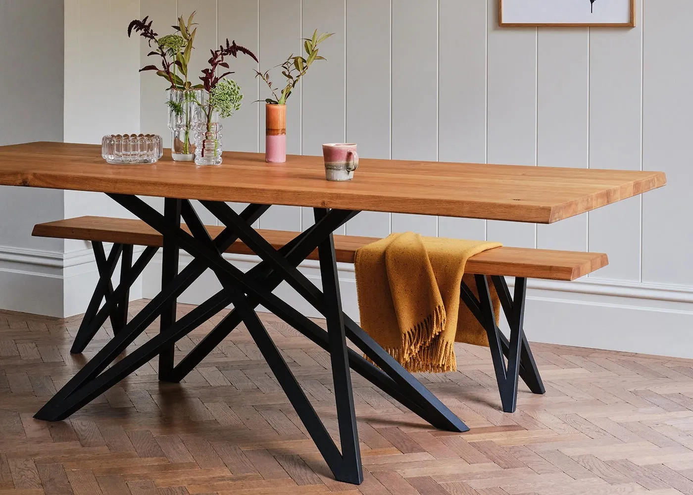 Heal's Vienna Bench 160x35cm Natural Oiled Oak Straight Edge Filled 3