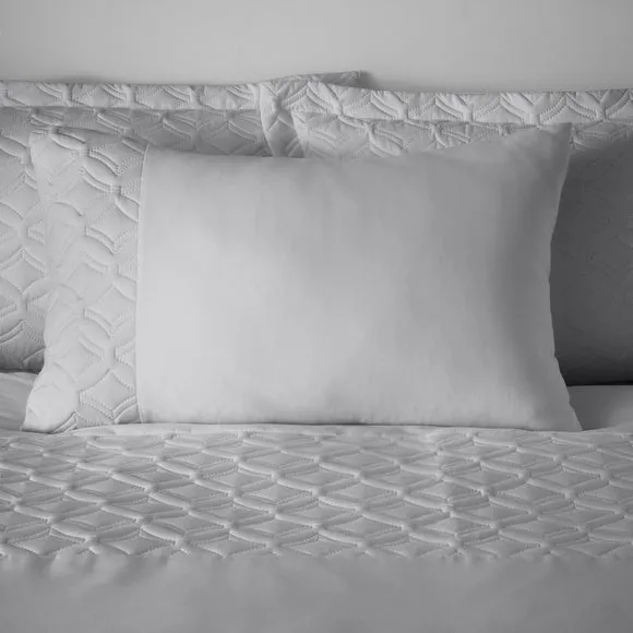 Skyler Duvet Cover and Pillowcase Set 3