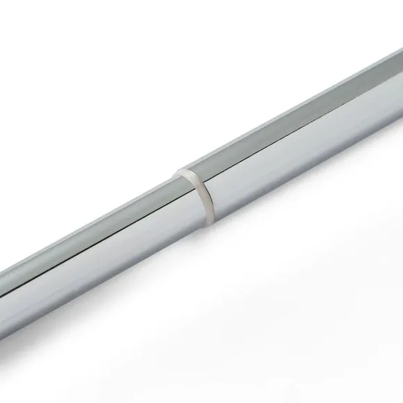 Globe Extendable Metal Eyelet Curtain Pole 3