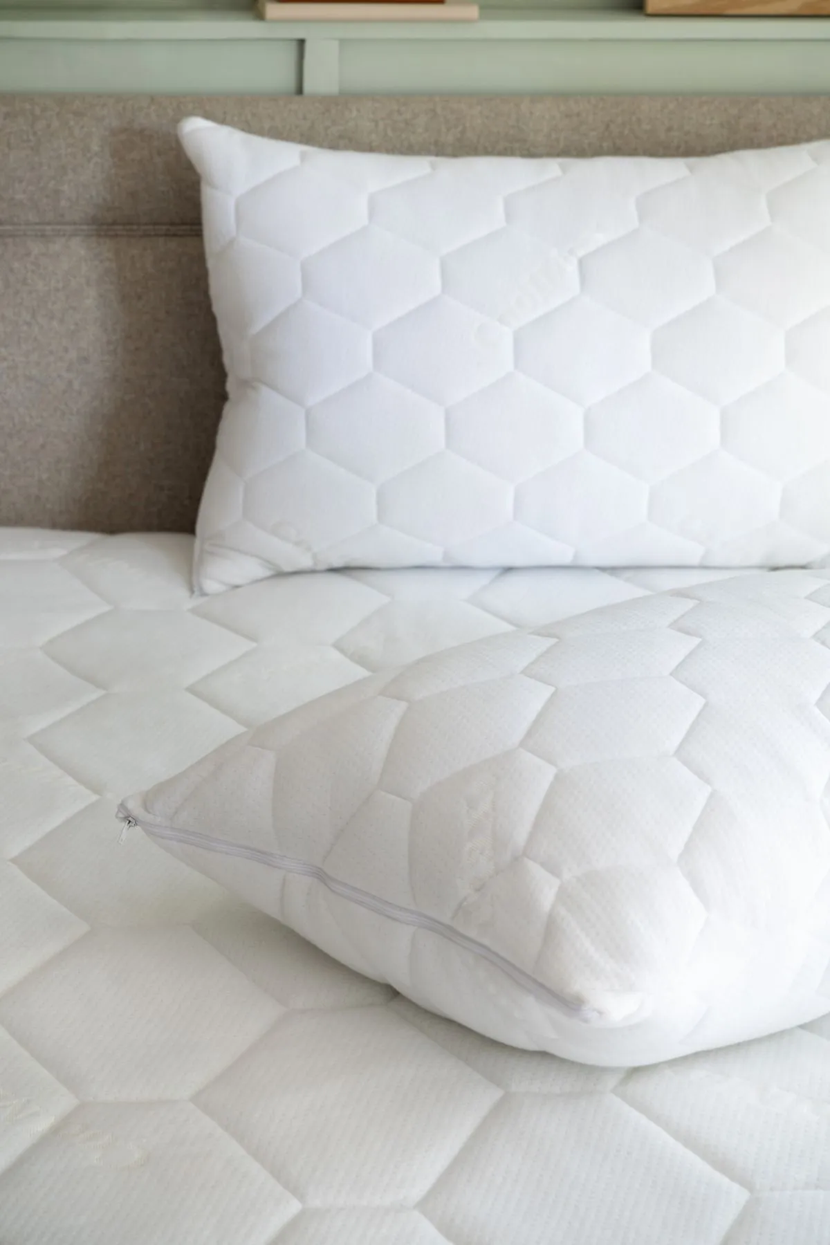 Soak&Sleep Waterproof Coolmax Pillow Protector Pair in White 3