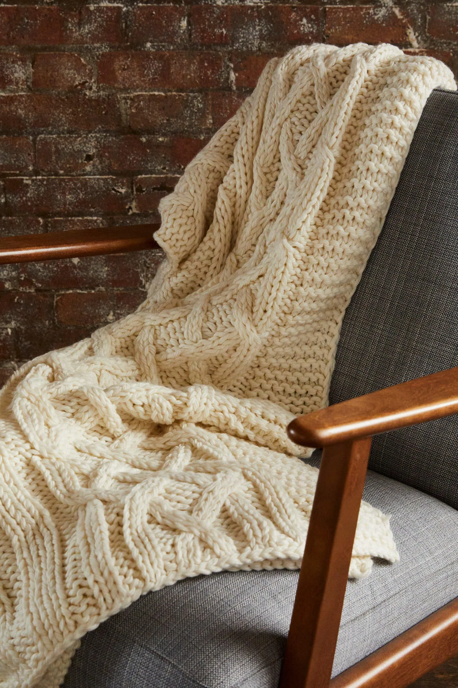 Chunky Knit Throw