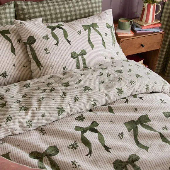 Furn. Belle Stripe Polycotton Duvet Cover & Pillowcase Set 3