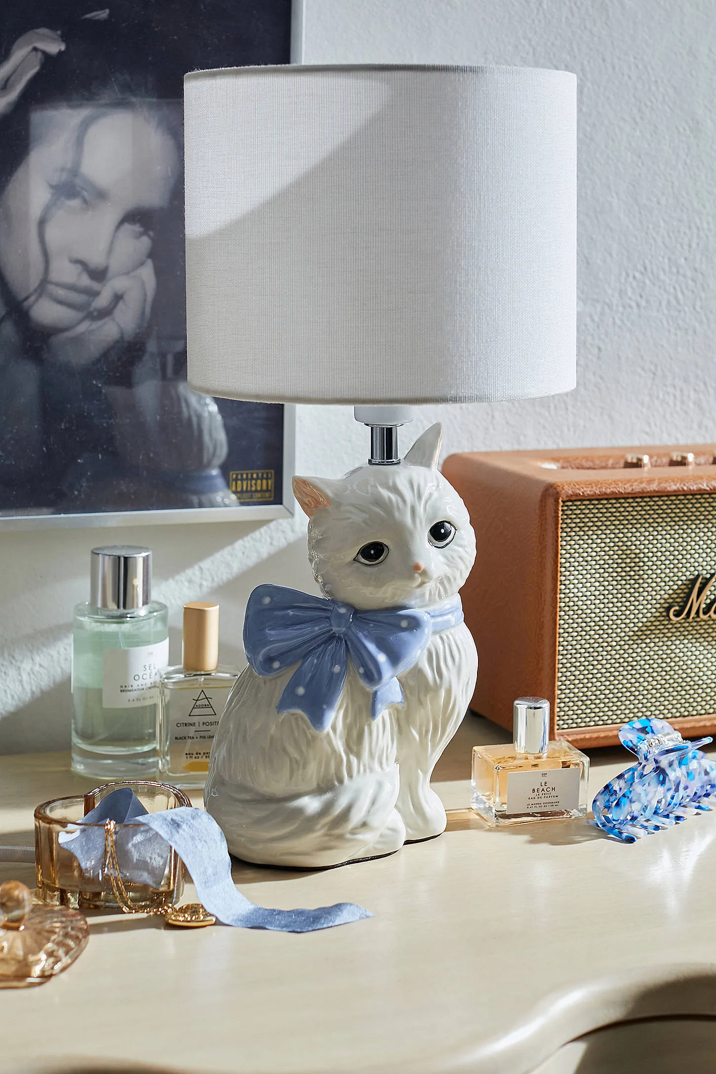 Adelaide Kitsch Cat Table Lamp - White 2