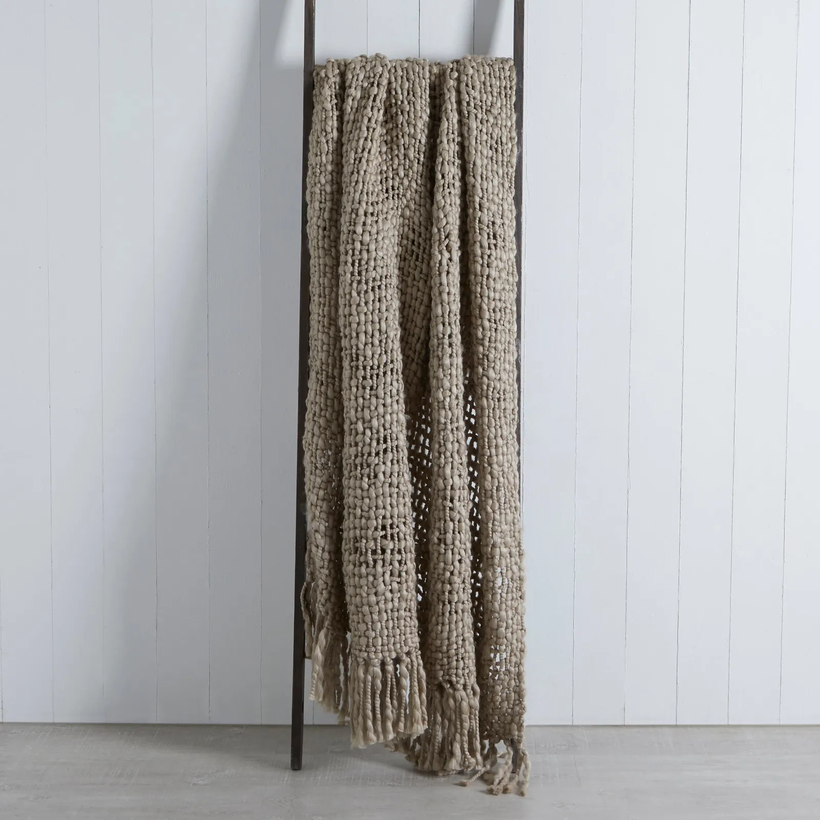 Freya Chunky Knit 130cm x 180cm Throw Brown