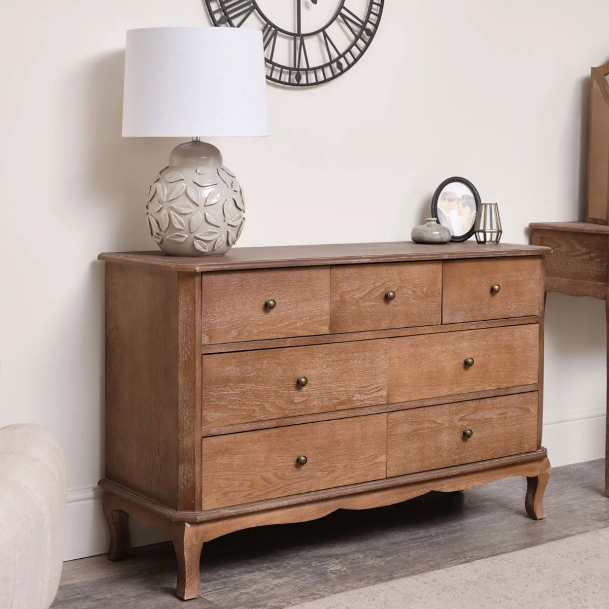 Melody Maison 7 Drawer Dark Wood Chest Of Drawers - Ashwell Range in Dark Brown
