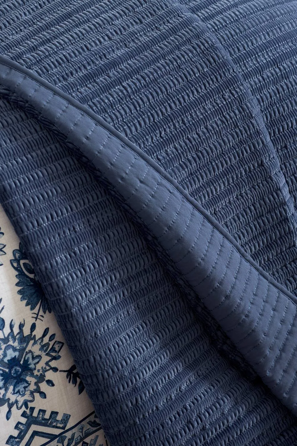 Catherine Lansfield 'Velvet Pinsonic' Quilted Bedspread in Navy 2