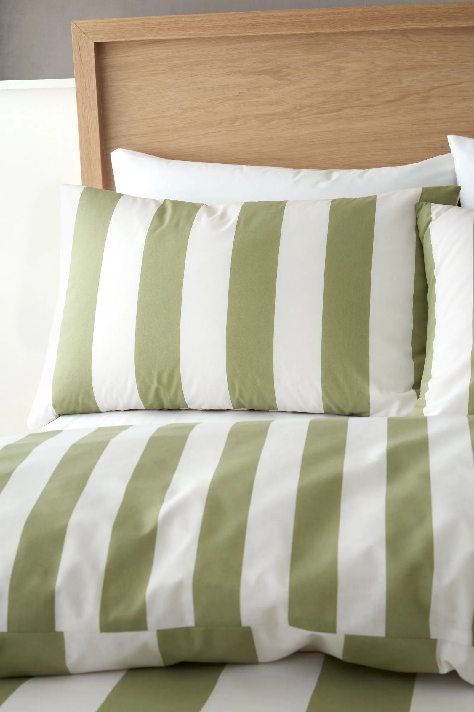 Catherine Lansfield 'Cove Stripe' Reversible Duvet Cover Set in Green 3
