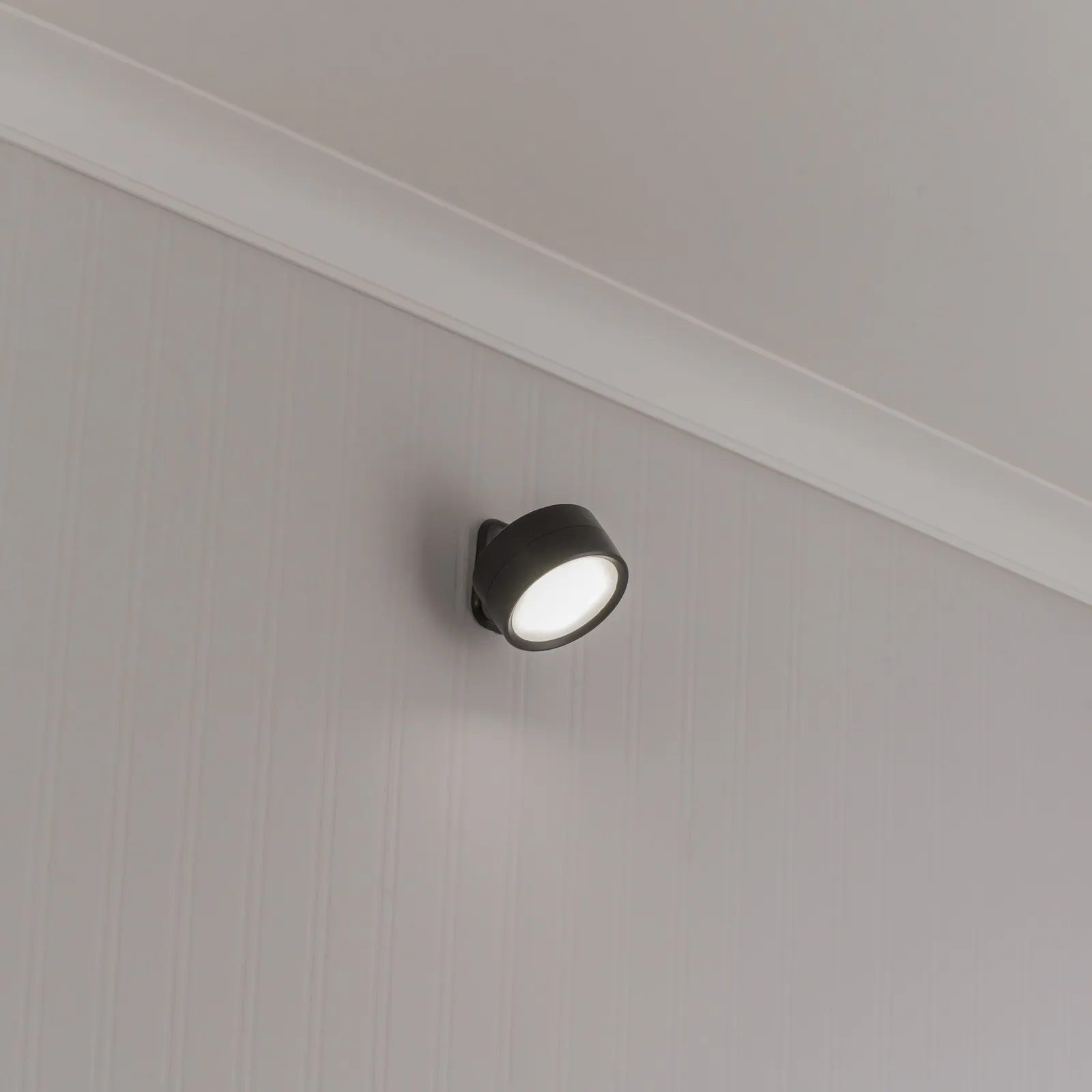 ValueLights Marshall Set of 2 Rechargeable Easy Fit 360 RGB Spotlight Light Fittings in Black 6