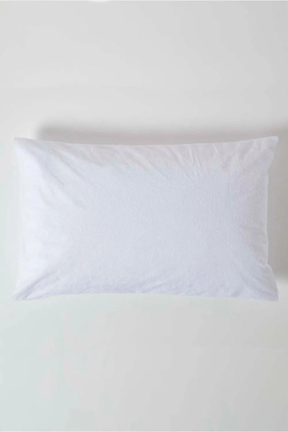 Homescapes Terry Towelling Waterproof Pillow Protectors Standard Size, Pack of 4 in White 5