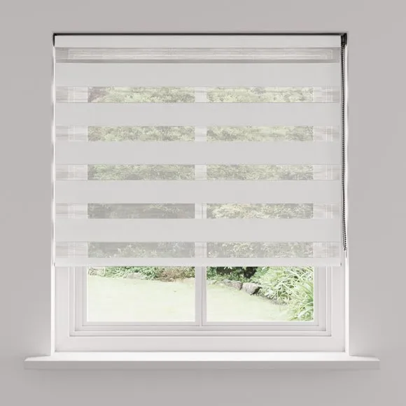 Room Darkening White Day and Night Roller Blind 3