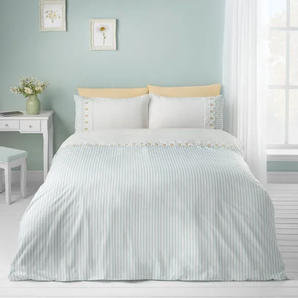 Catherine Lansfield Embroidered Daisy Duvet Cover & Pillowcase Set 1