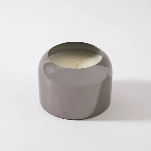Luxe Smoke Orris & Jasmine Candle 4