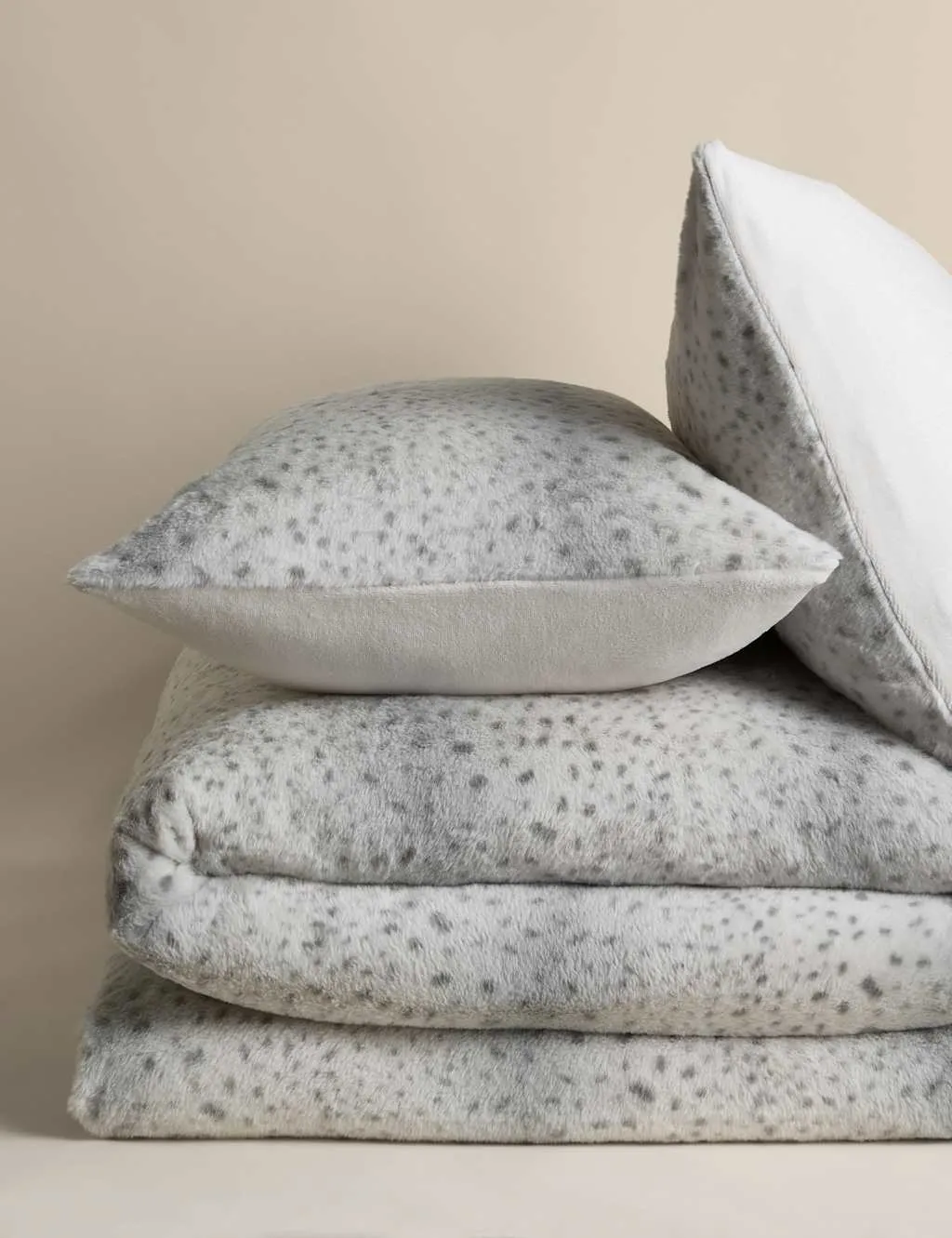 M&S Snow Leopard Faux Fur Bedding Set Grey Mix