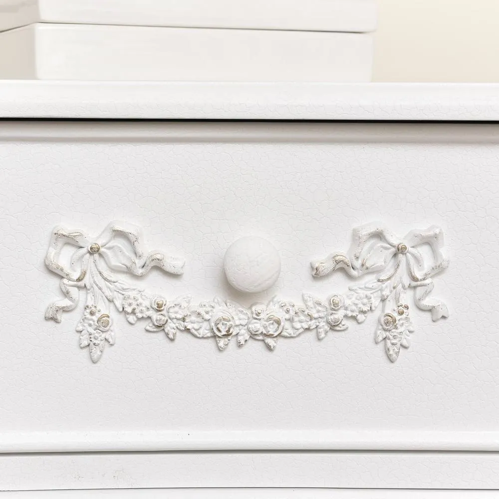 Melody Maison Chest of 7 Drawer & Pair of 3 Drawer Bedside Tables - Pays Blanc Range in White 4