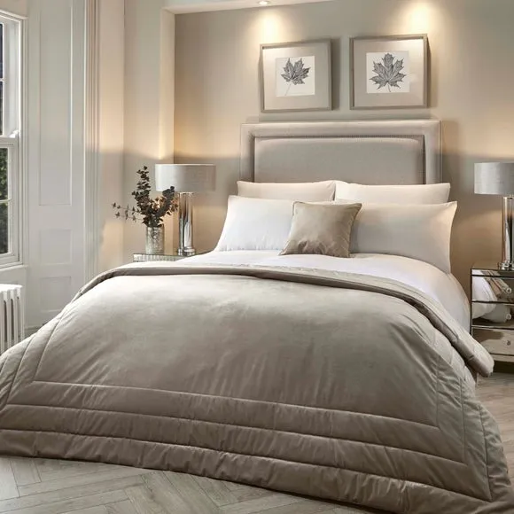 Soiree Melanie Bedspread