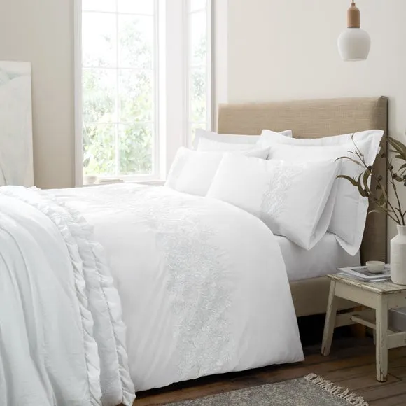 Bianca Floral Embroidery 200 Thread Count 100% Cotton Duvet Cover & Pillowcase Set 1