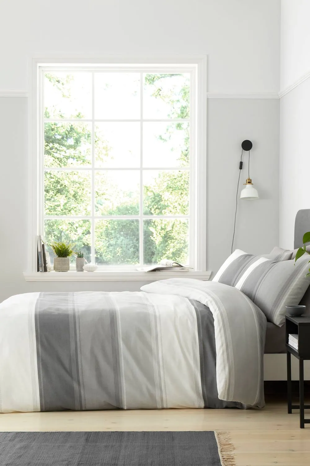 Fusion 'Betley' Classic Wide Stripe Duvet Cover Set in Grey 1
