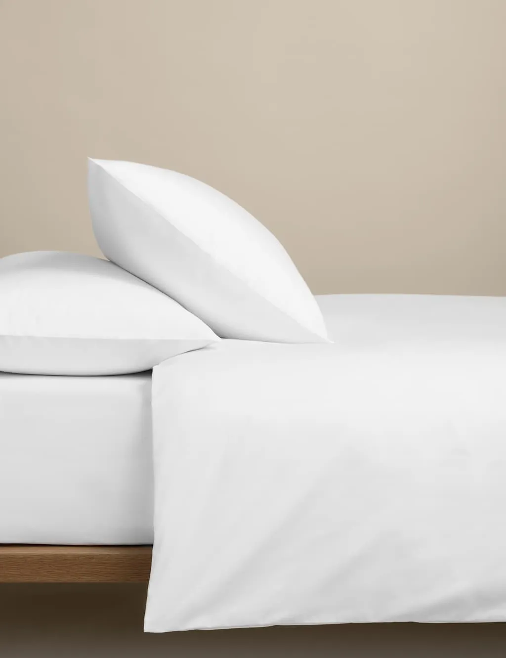 M&S Egyptian Cotton 400 Thread Count Bedding Set White