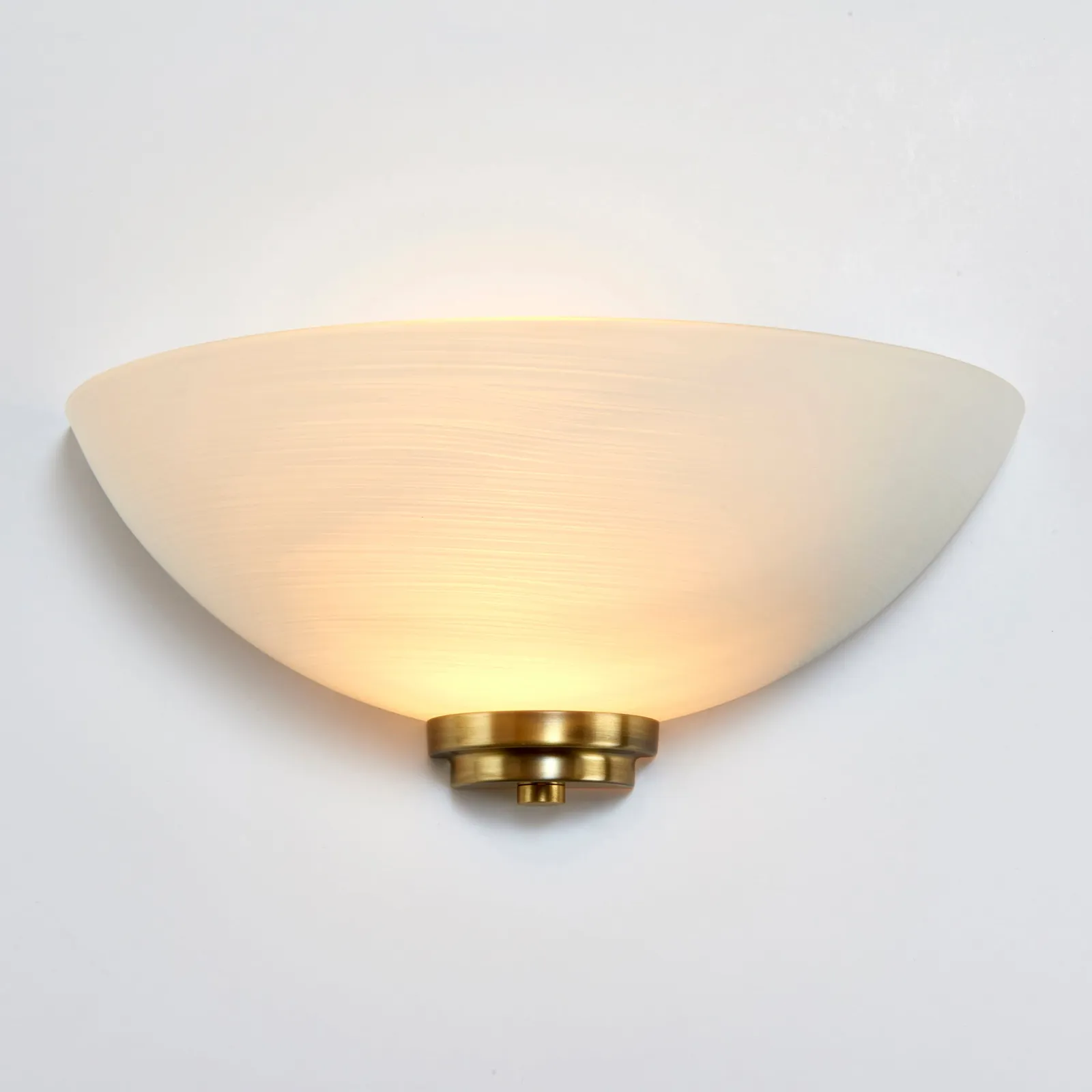 Vogue Welles Frosted Glass Wall Light
