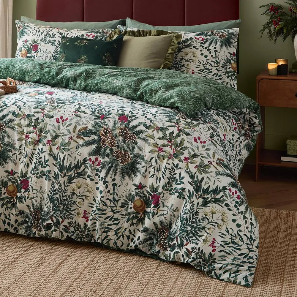 Wylder Winter Foliage Reversible Brushed Cotton Duvet Cover Set in Green 3