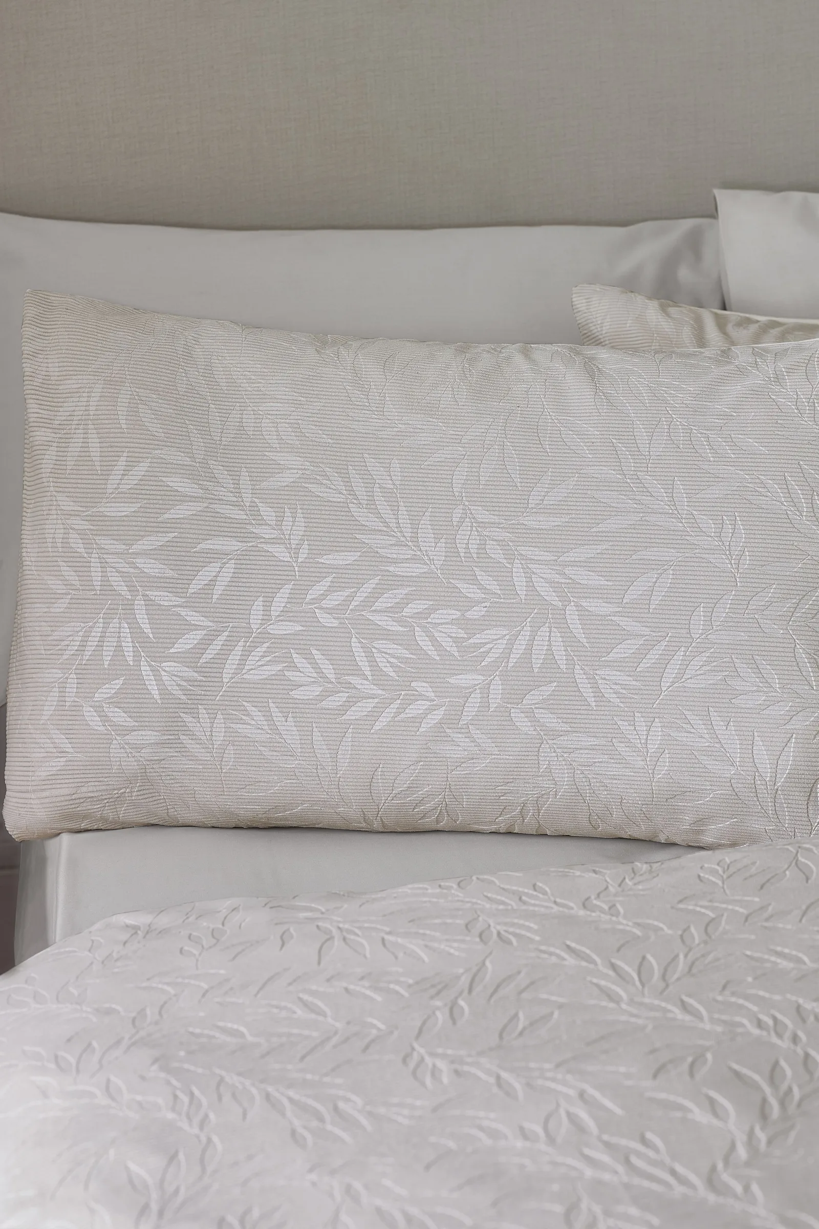 Catherine Lansfield 'Corded Leaves' Duvet Cover Set in Gold 2