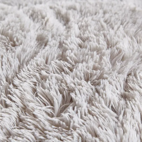 Cuddly Faux Fur Supersize Family Throw Blanket 245cm x 280cm 2