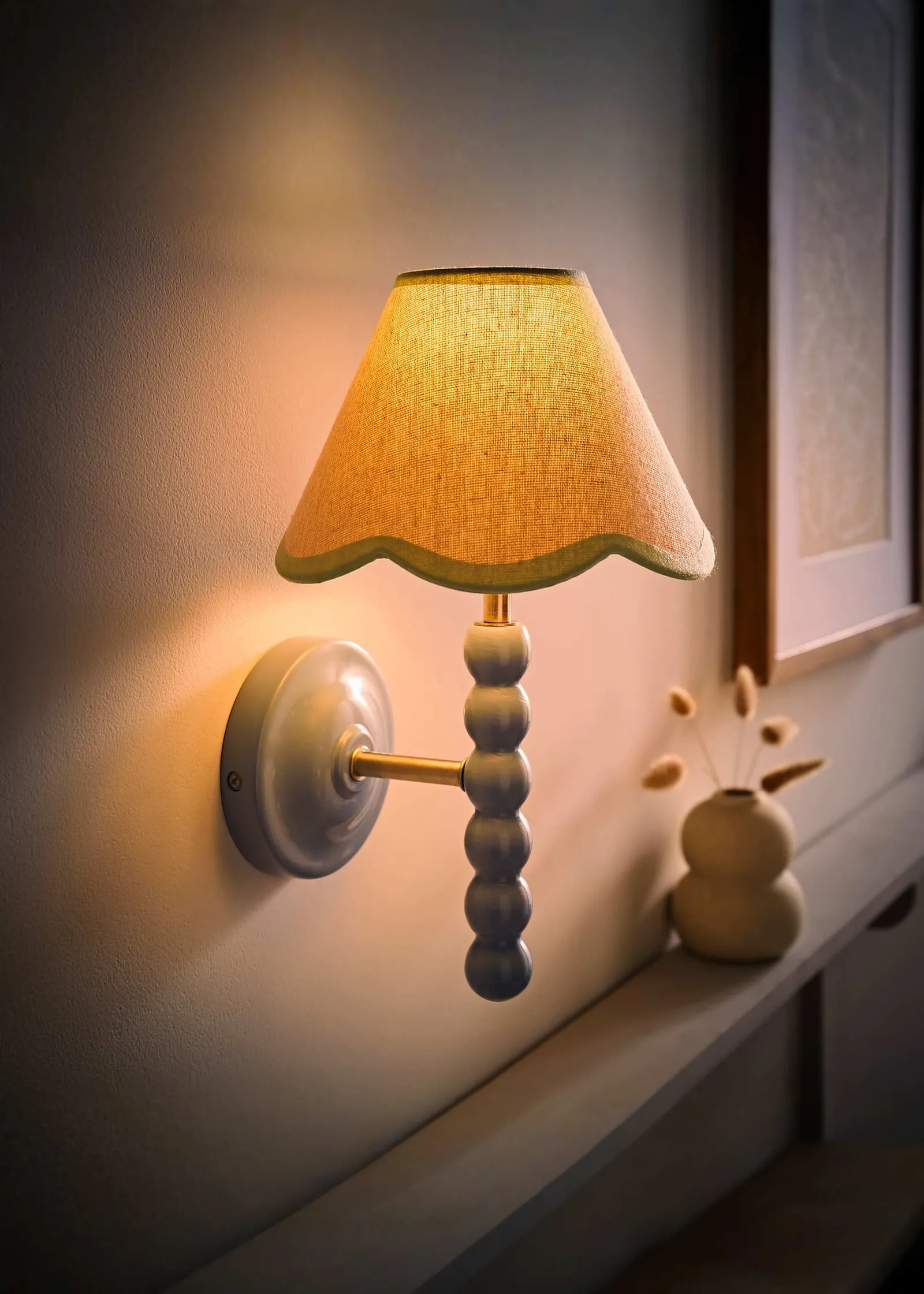 ValueLights Bobbins Powder Blue Bobble Wall Light & Linen Pastel Trim Lamp Shade in Pale Green 2