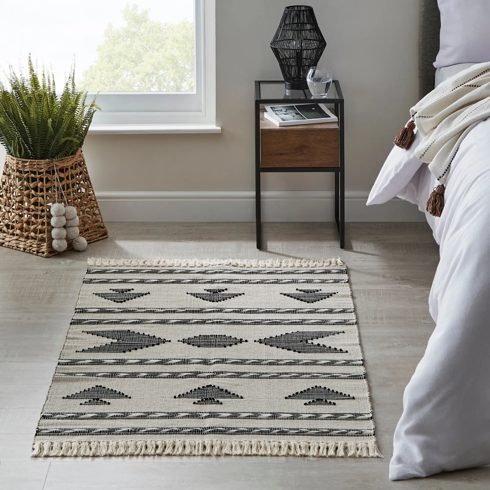 Fringe Cotton Geometric Rug Cream