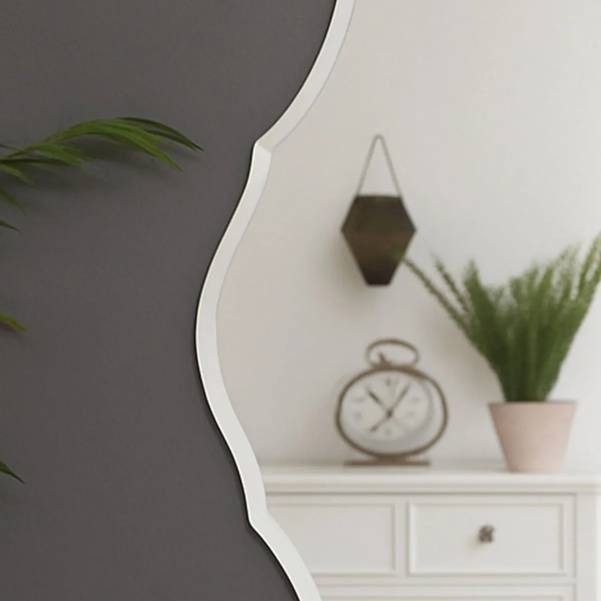 Melody Maison Ornate Frameless Bevelled Wall Mirror in Clear 6