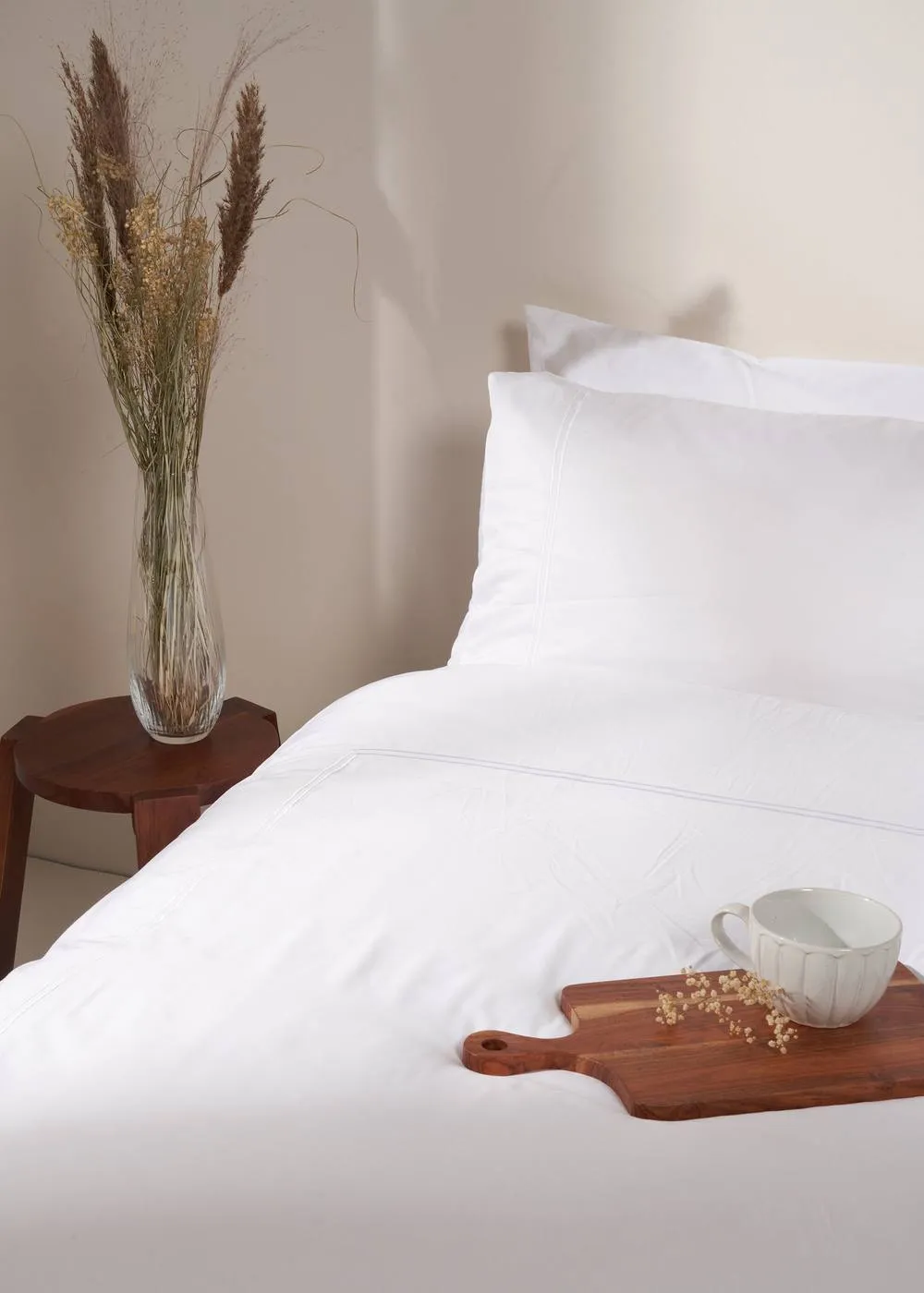 Truly Set of 2 White Satin Stitch Bamboo Pillowcases