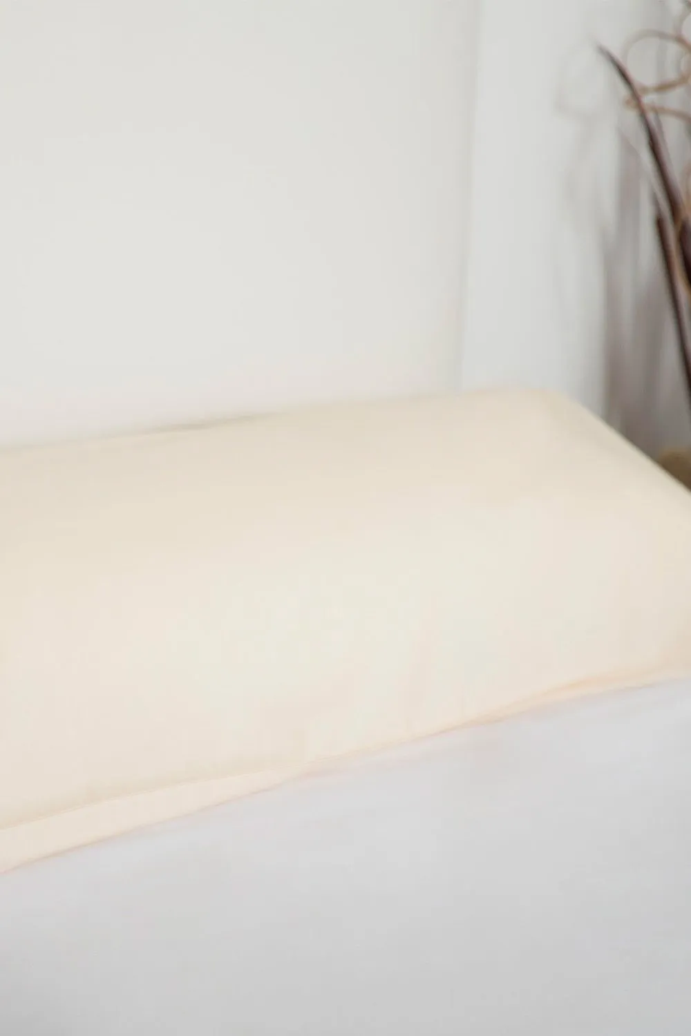 Belledorm Easy Care 200 Thread Count Cotton Polyester Percale Bolster Pillowcase in Cream