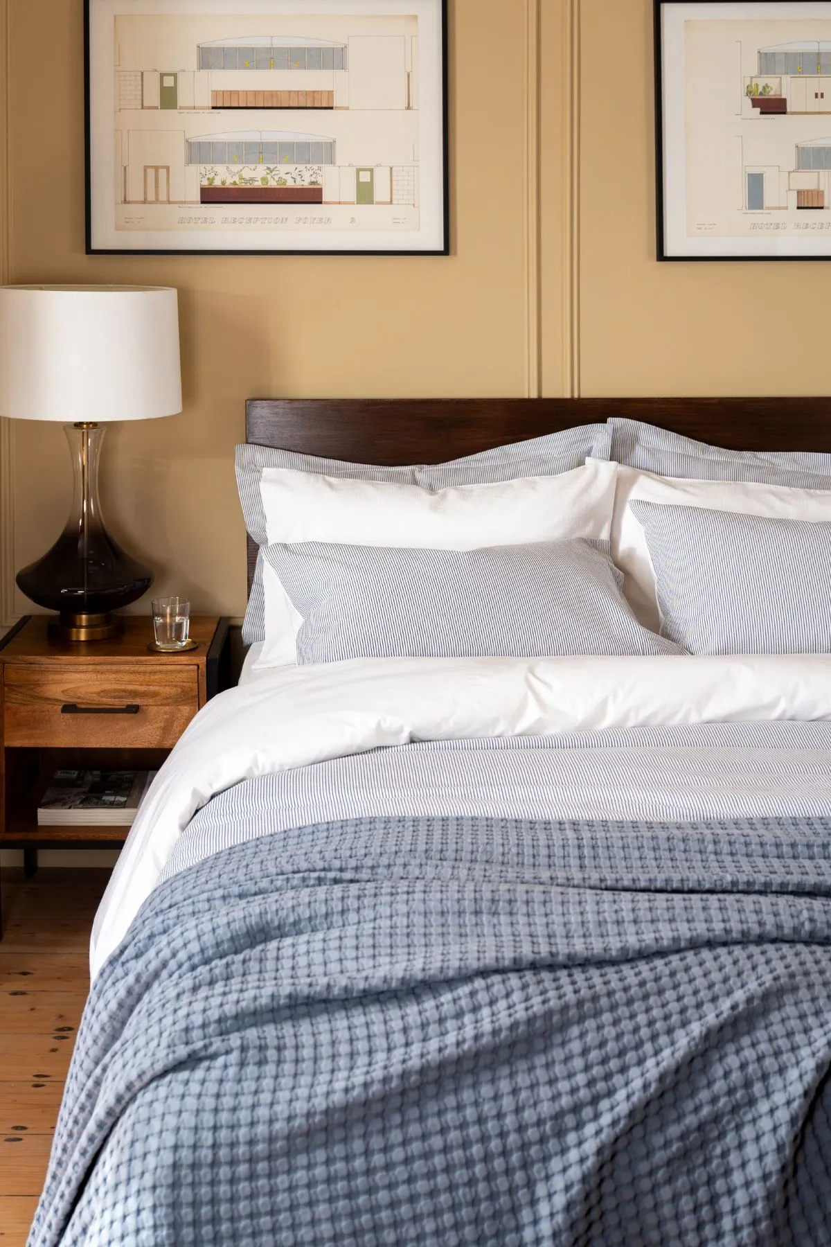 Soak&Sleep Waffle Cotton Bedspread in Blue