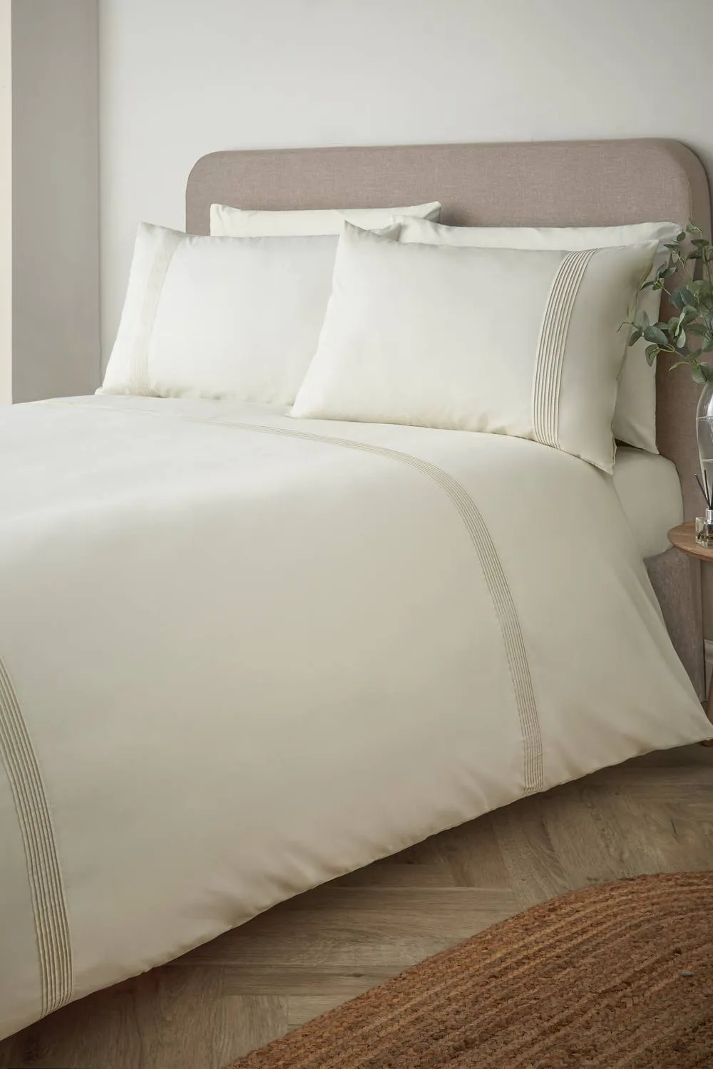 Catherine Lansfield Pintuck Easy Iron Percale Duvet Cover Set in Cream 1