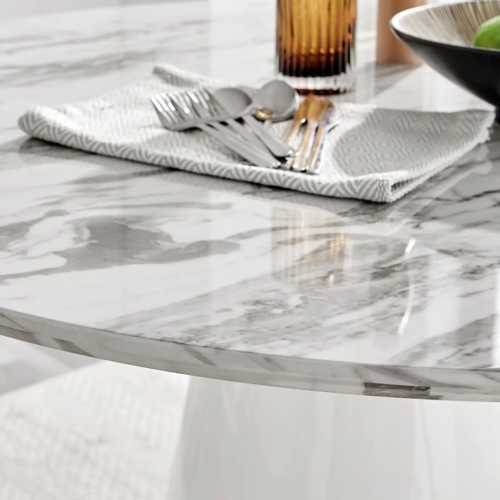 FurnitureboxUK Palma 120cm 6-Seater Round Pedestal Dining Table In Multiple Finishes in Off-White 3