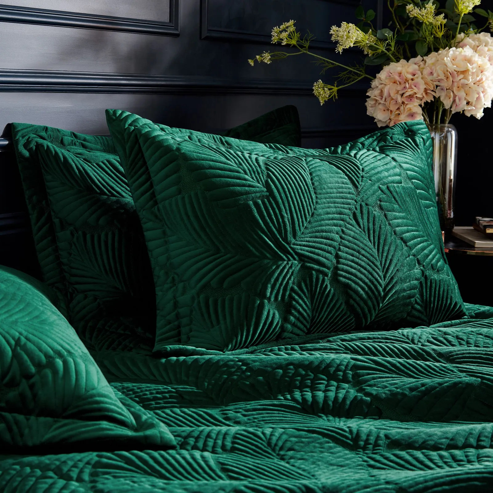 Paoletti Palmeria Quilted Velvet Pillowcase in Emerald 2
