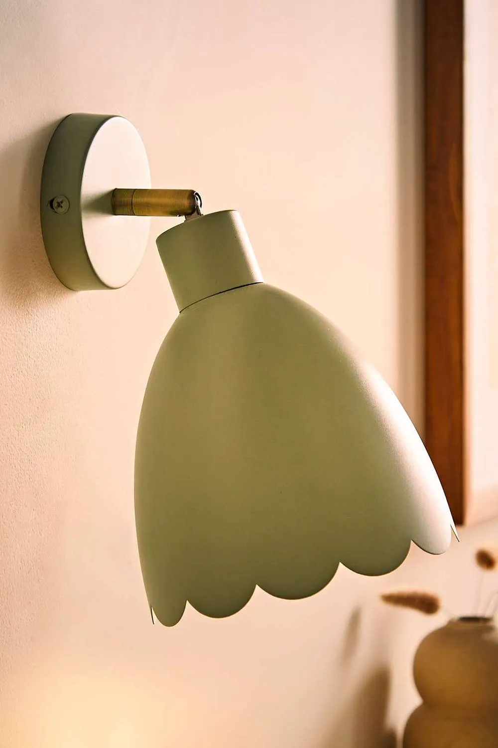 ValueLights Millie Pair of Flower Style Scallop Adjustable Wall Lights & Bulbs in Pale Green 2